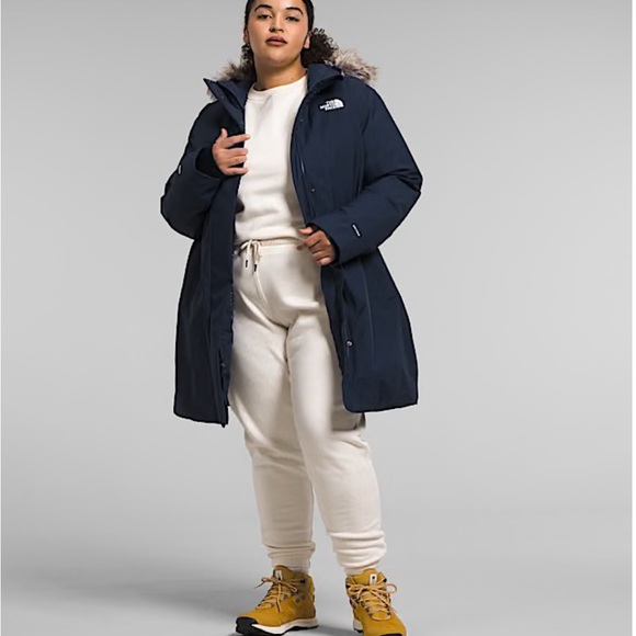 The North Face Jackets & Blazers - The North Face Woman’s Artic Waterproof Parka in Black 1X Plus Size